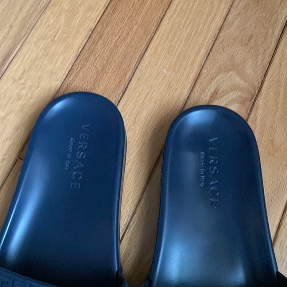 Versace Gomma Men's Navy Blue Palazzo Medusa Pool Slide Sandal - Picture 4 of 4